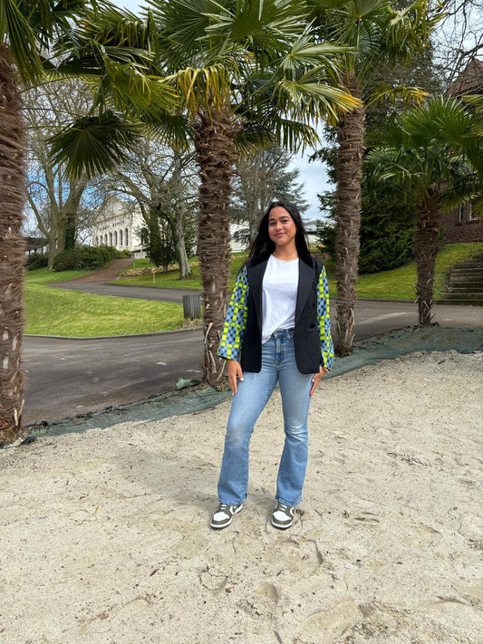Blazer by Coutumee – L’élégance réinventée