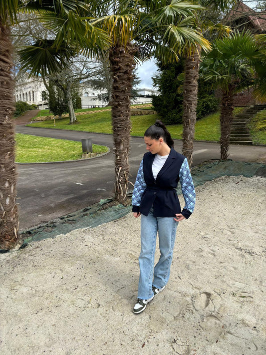 Blazer by Coutumee – Le parfait équilibre entre chic et originalité