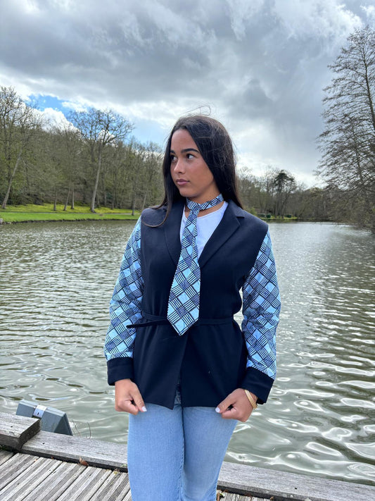 Blazer by Coutumee – Le parfait équilibre entre chic et originalité